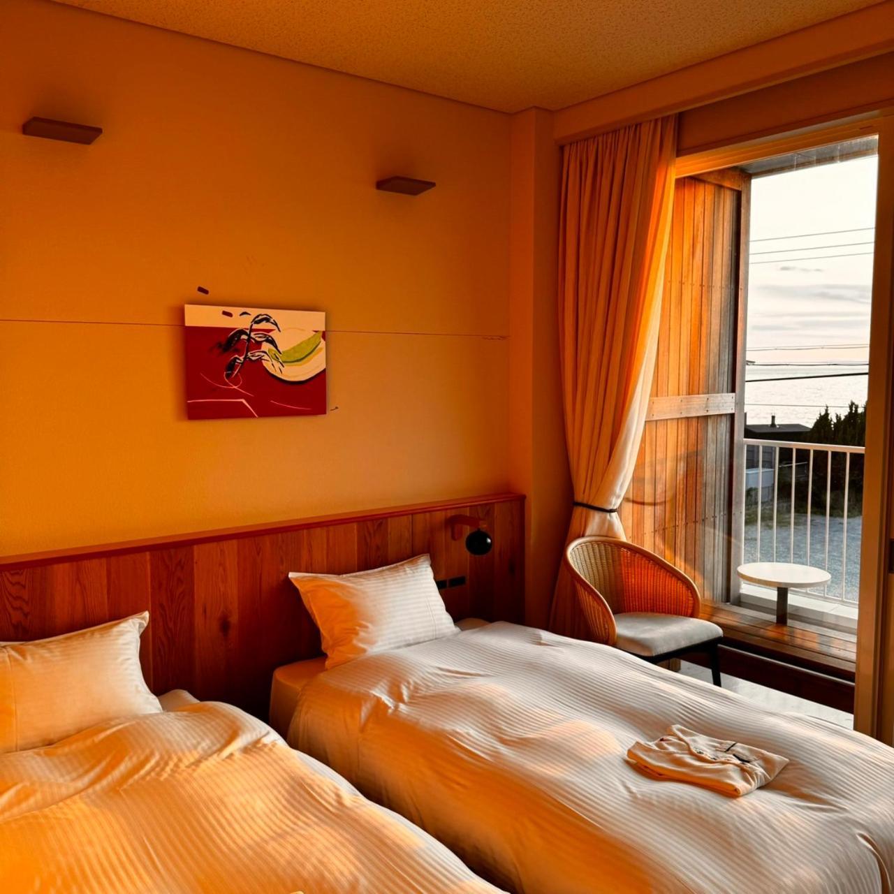 Kamome Slow Hotel The Compact Авадзи Номер фото